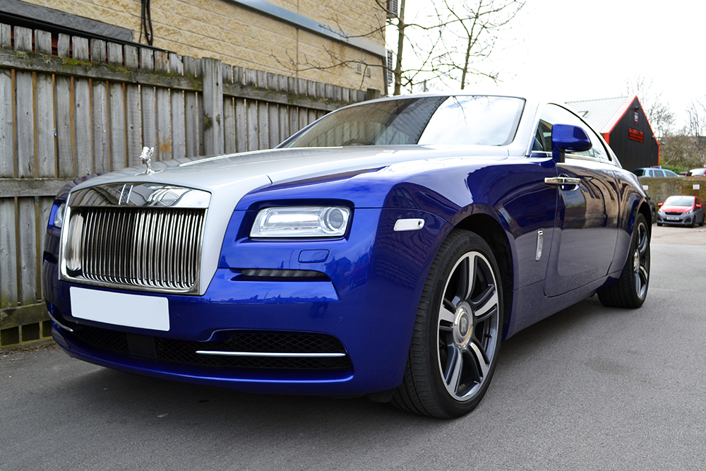 Роллс отзывы. Rolls Royce Wraith Front. Винил на Роллс Ройс Фантом. Rolls Royce Wraith винил. Винил на Роллс Ройс врайт.