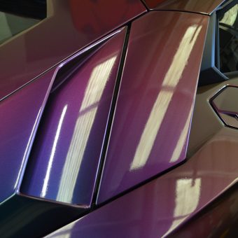 Lamborghini Aventador Wrapped ColorFlow During Side