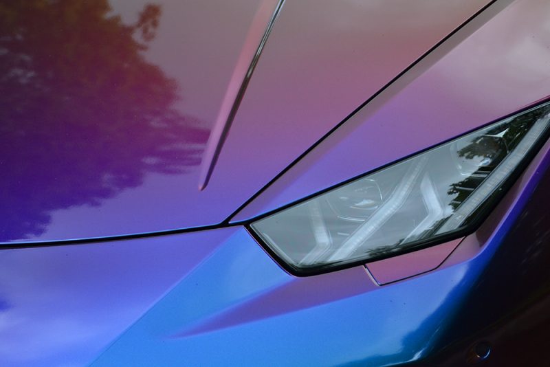 Lamborghini Huracan Wrapped Rushing Riptide Close Up - Reforma UK