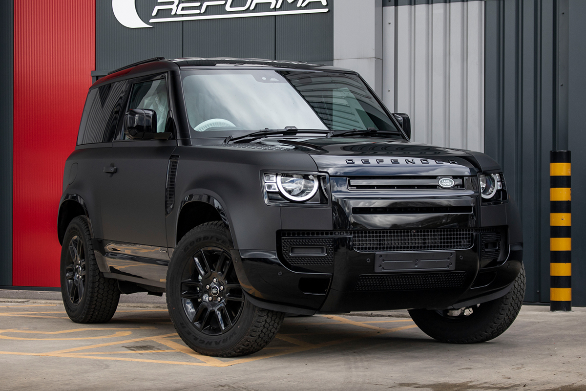Avondeten Indirect Geslaagd Land Rover Defender Part Wrap Matte Black – Reforma UK